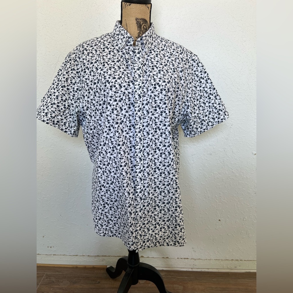 Zara Black and White Patterned Casual Shirt